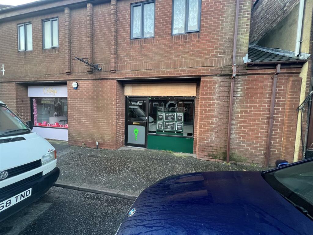 Commercial property for rent in Baker Street, Gorleston, Great Yarmouth