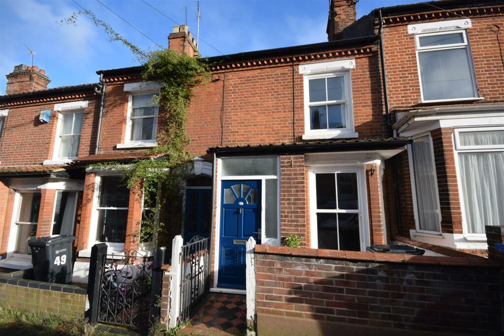 2 bedroom terraced house for sale in Golden Triangle, NR2