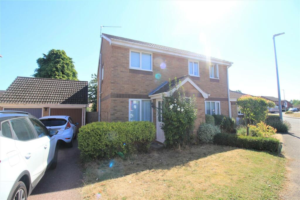 2 bedroom semidetached house for sale in Hethersett, NR9