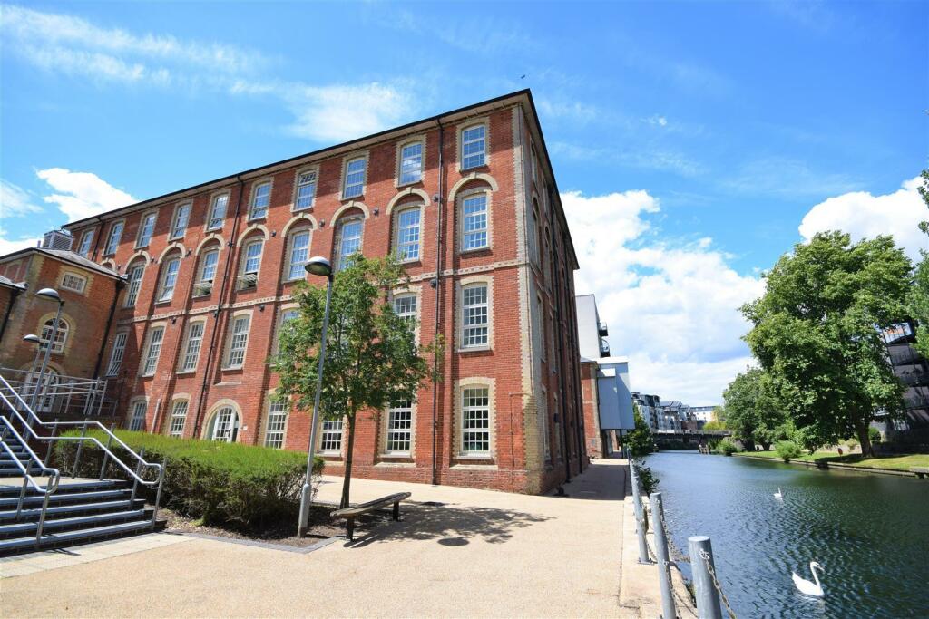 2 bedroom apartment for sale in Paper Mill Yard, Norwich, NR1