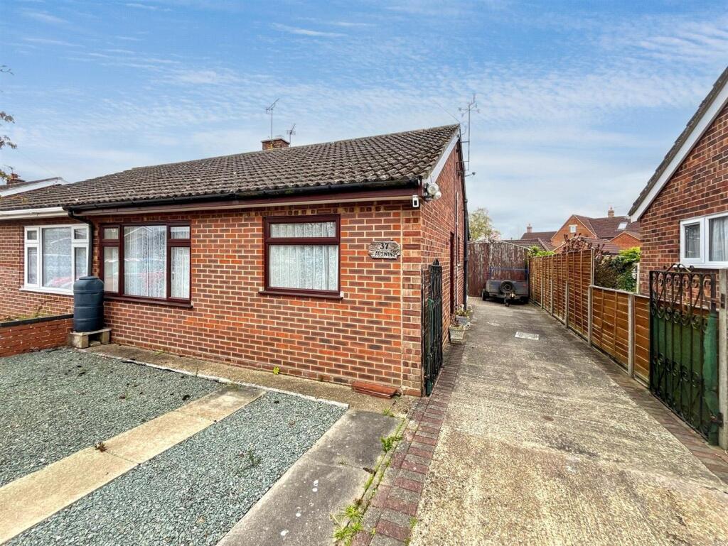Main image of property: Swan Close, Aylsham, Norwich