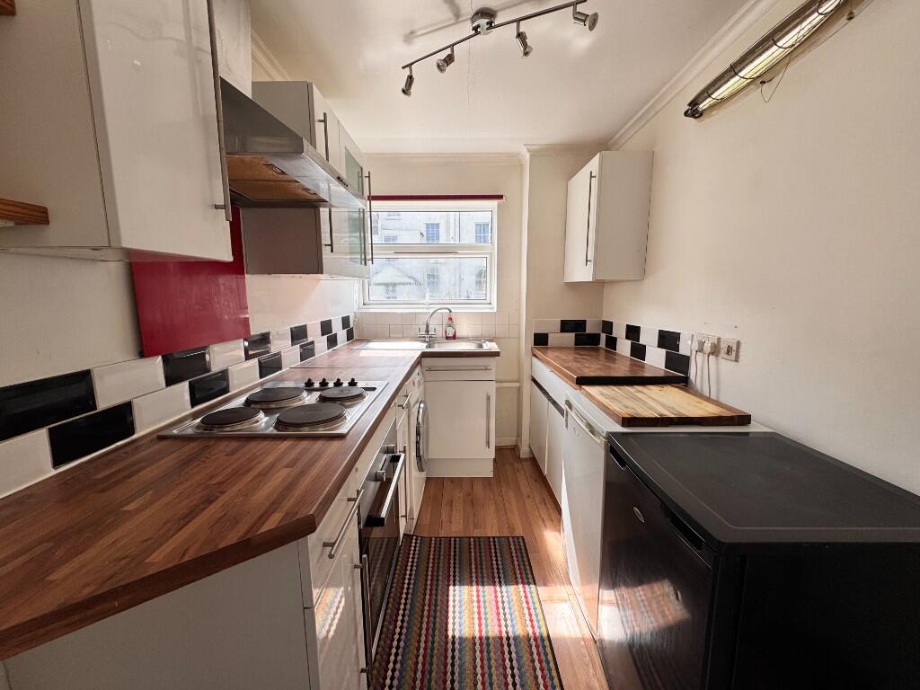 Main image of property: Windlesham Gardens, BN1