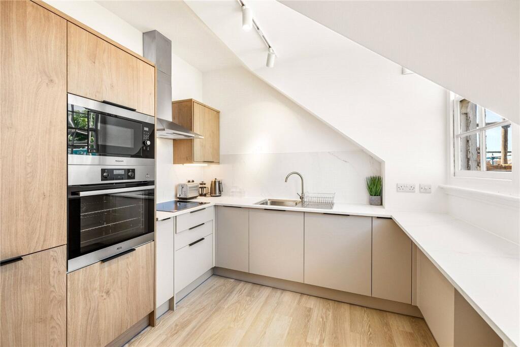 Main image of property: Sackville Gardens, Hove, East Sussex, BN3