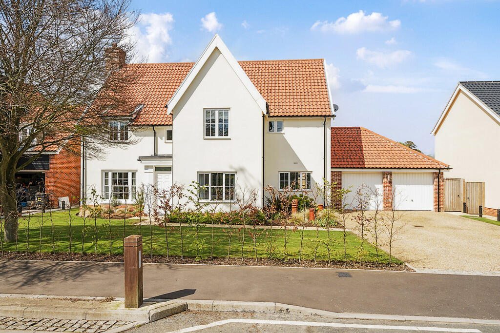 4 bedroom detached house for sale in Grove Lane, Holt, Norfolk, NR25