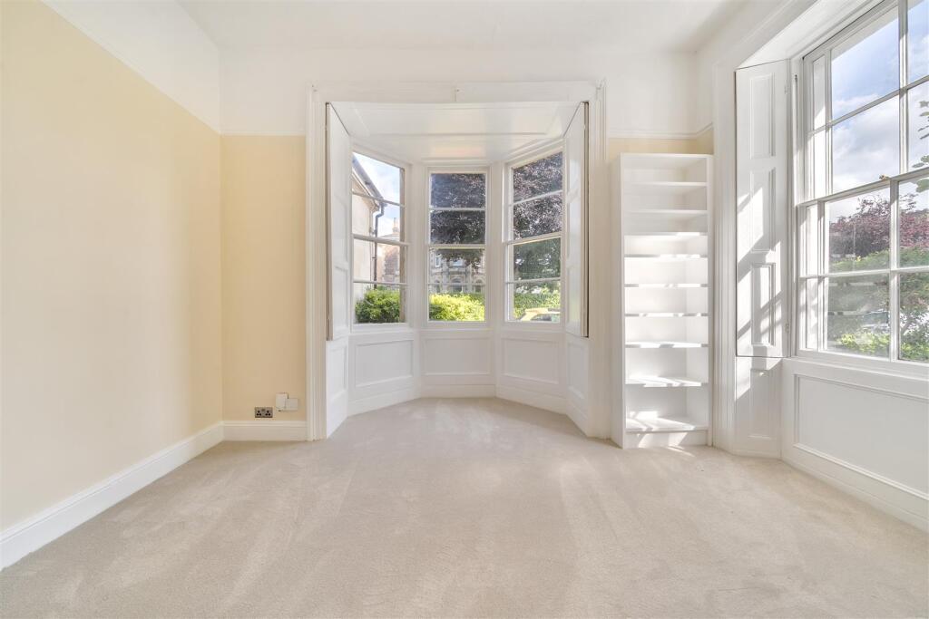 Main image of property: Oakfield Road, Clifton
