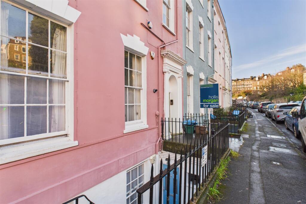 Main image of property: Cornwallis Crescent, Clifton
