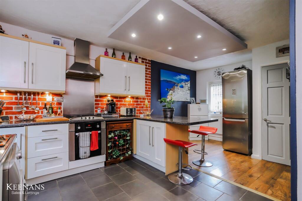 3 bedroom semidetached house for sale in Cherry Crescent, Oswaldtwistle, Accrington, BB5