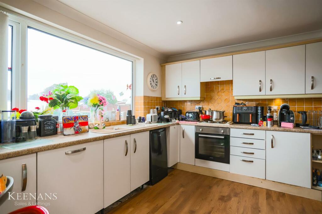 Additional property image - Links Lane, Pleasington, Blackburn