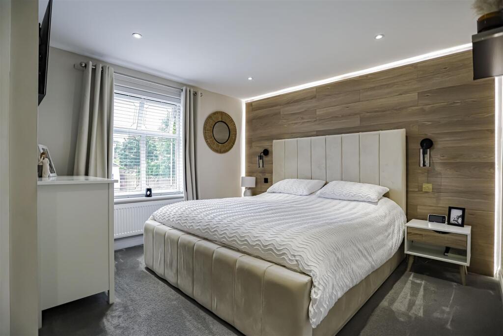 Additional property image - Hawthorn Gardens, Clayton Le Moors