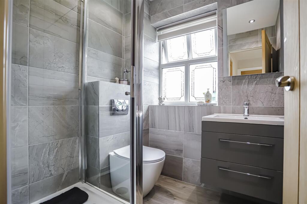 Additional property image - Hawthorn Gardens, Clayton Le Moors