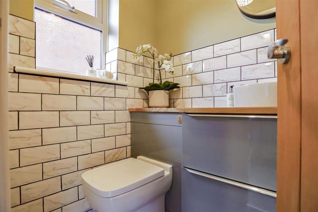 Additional property image - Hawthorn Gardens, Clayton Le Moors