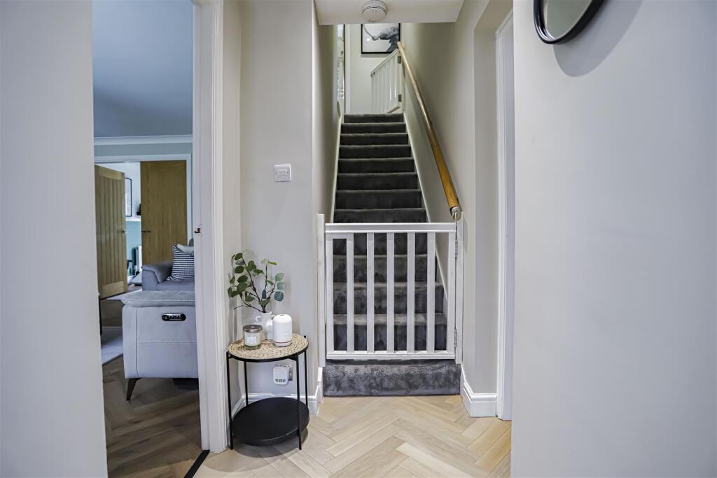 Additional property image - Hawthorn Gardens, Clayton Le Moors