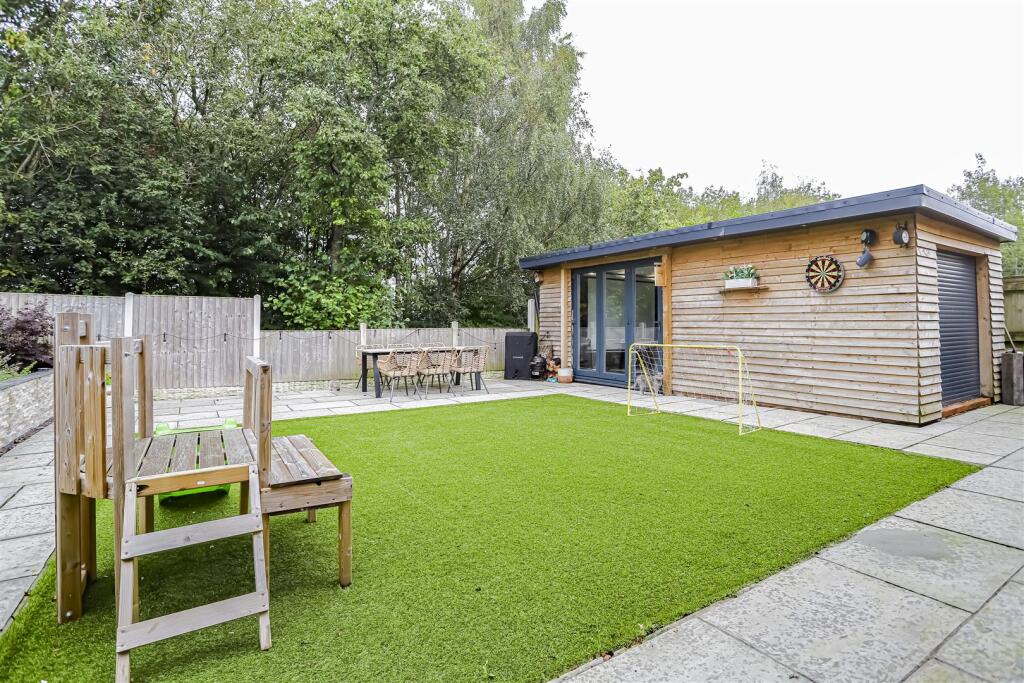 Additional property image - Hawthorn Gardens, Clayton Le Moors