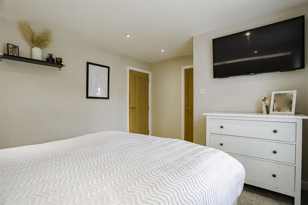 Additional property image - Hawthorn Gardens, Clayton Le Moors