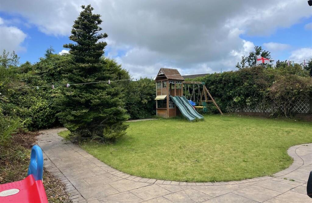 Additional property image - St. Lawrence Avenue, Blackburn