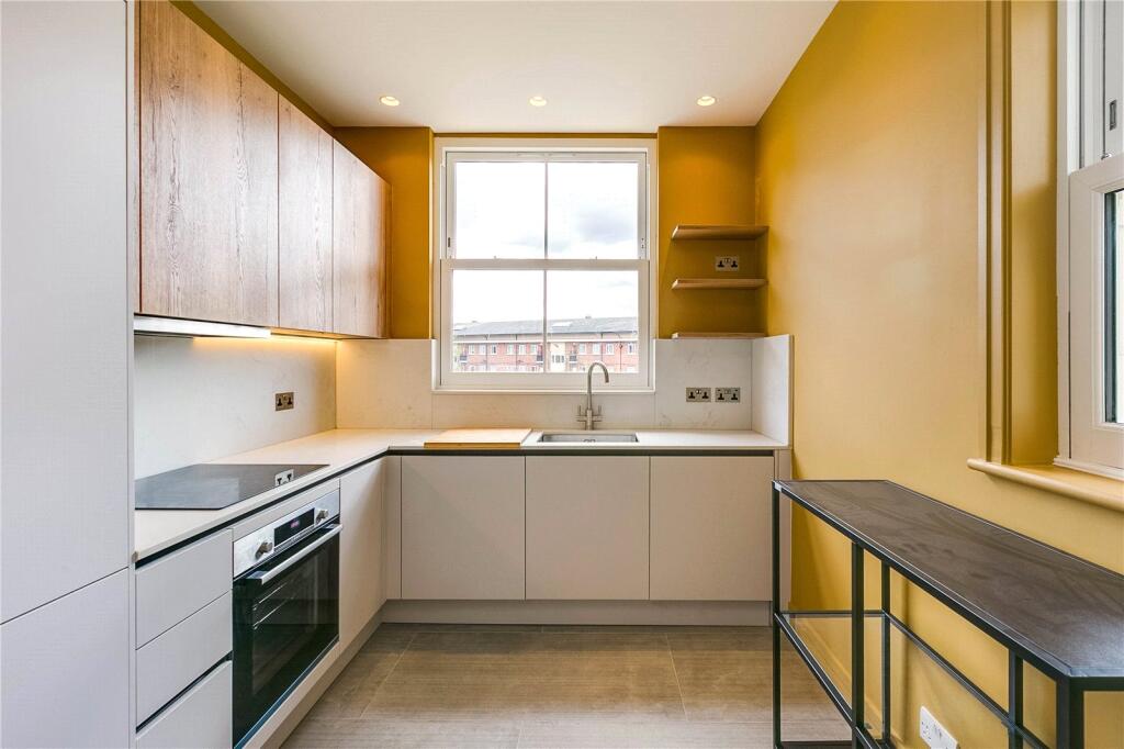 Main image of property: Stile Hall Gardens, 
Chiswick, W4