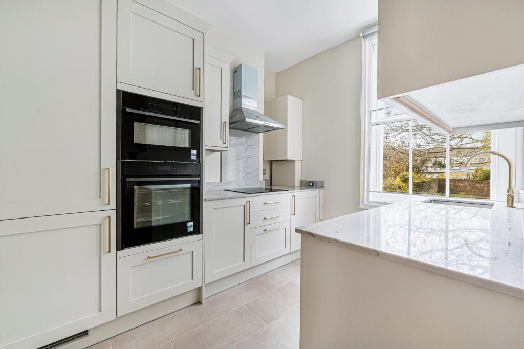 Main image of property: Grove Park Terrace,
Grove Park, W4