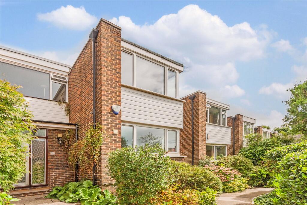Main image of property: Lindfield Gardens, 
Hampstead, NW3