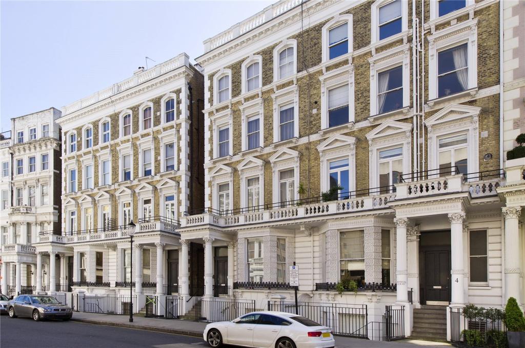 2 bedroom flat for rent in Imperial Court, 4-10 Lexham Gardens, London, W8