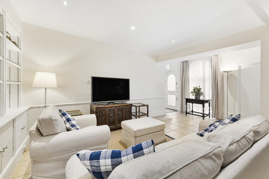 Main image of property: Kinnerton Yard,
Knightsbridge, SW1X