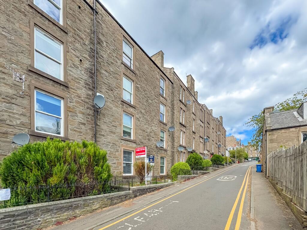 Main image of property: 19E (3/0) Union Place, West End, Dundee, DD2