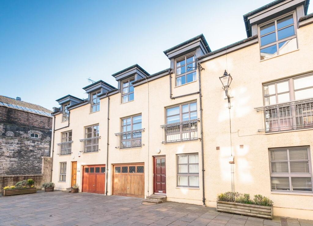 Main image of property: 30 Old Tolbooth Wynd, Old Town, Edinburgh, EH8