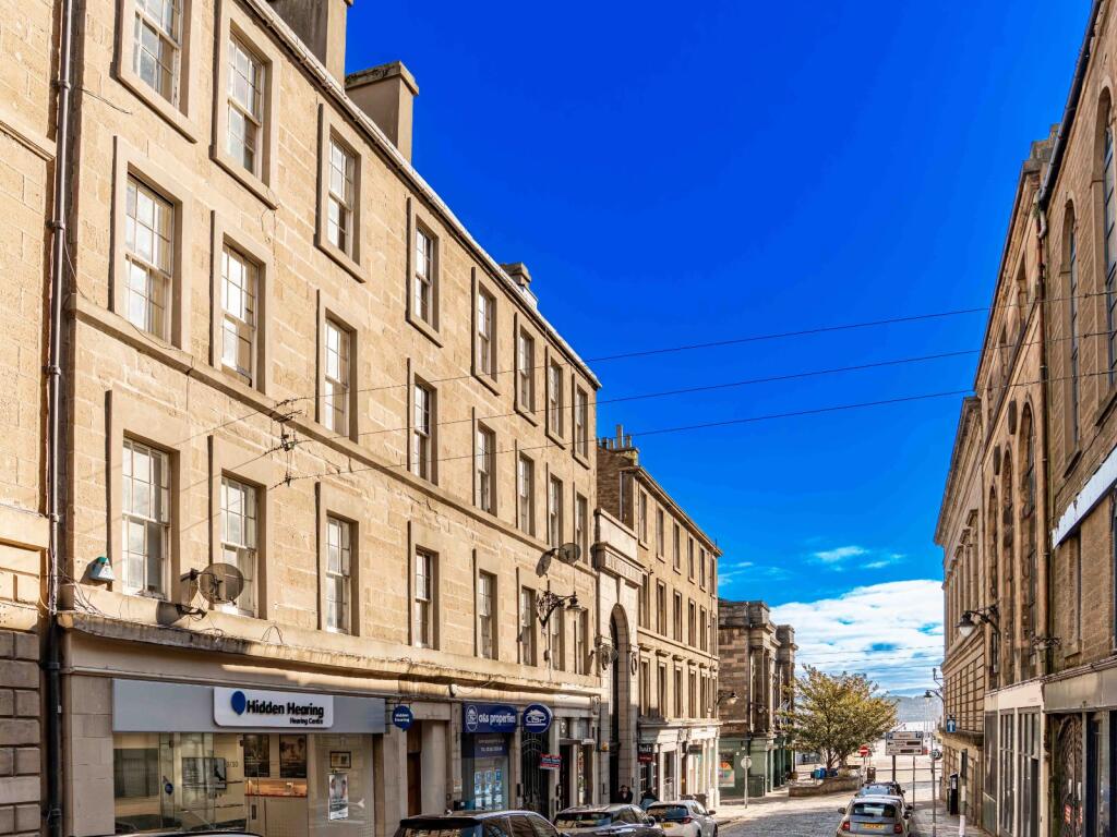 Main image of property: 32 (3FR) Castle Street, Dundee, DD1