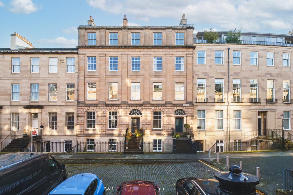 Main image of property: 24/2 Fettes Row, New Town, Edinburgh, EH3