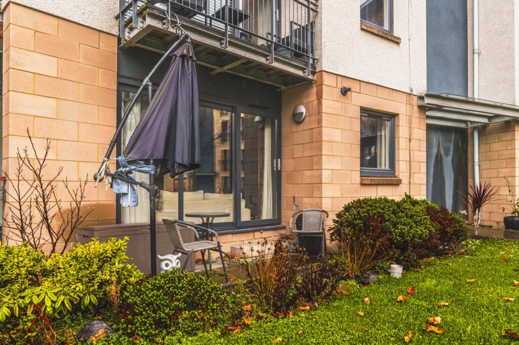 Main image of property: 15/2 East Pilton Farm Crescent, Fettes, Edinburgh, EH5