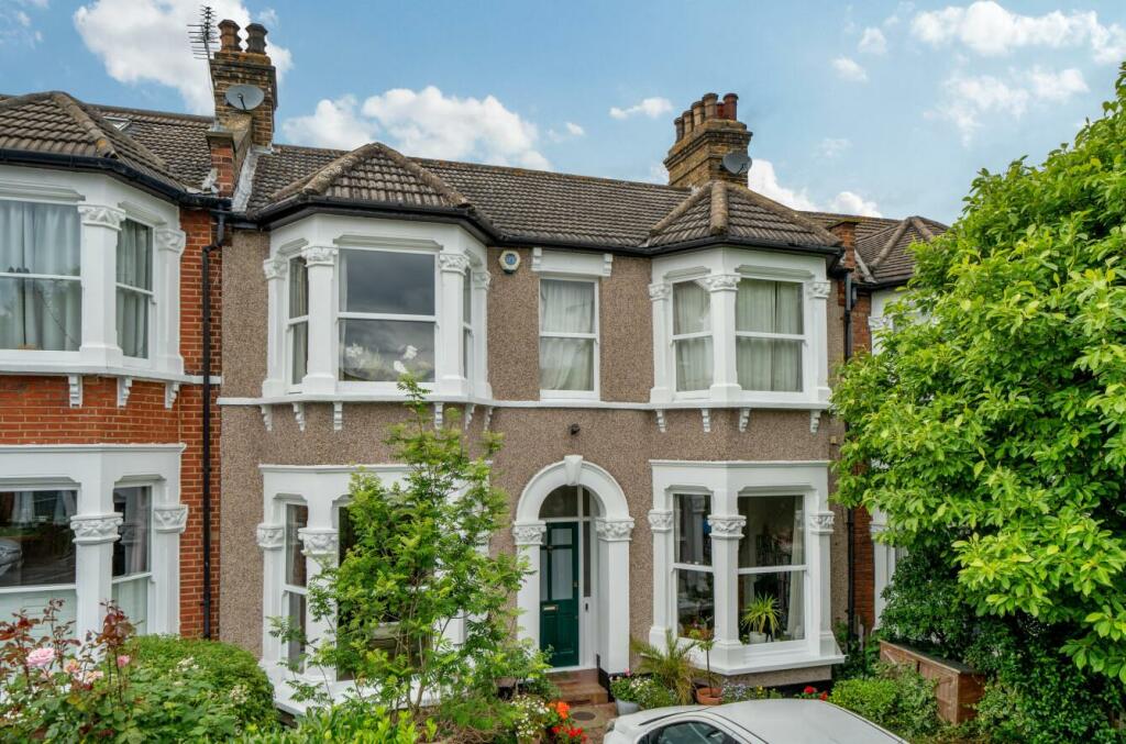 5 bedroom terraced house for sale in Torridon Road, London, SE6 1AQ, SE6