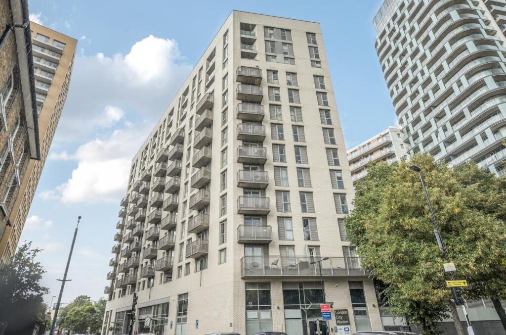 Main image of property: Venice Corte, Elmira Street, London, SE13 7FQ