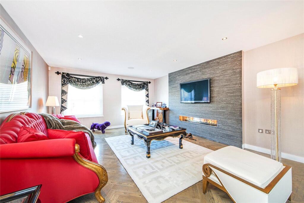 Main image of property: Hays Mews, 
Mayfair, W1J