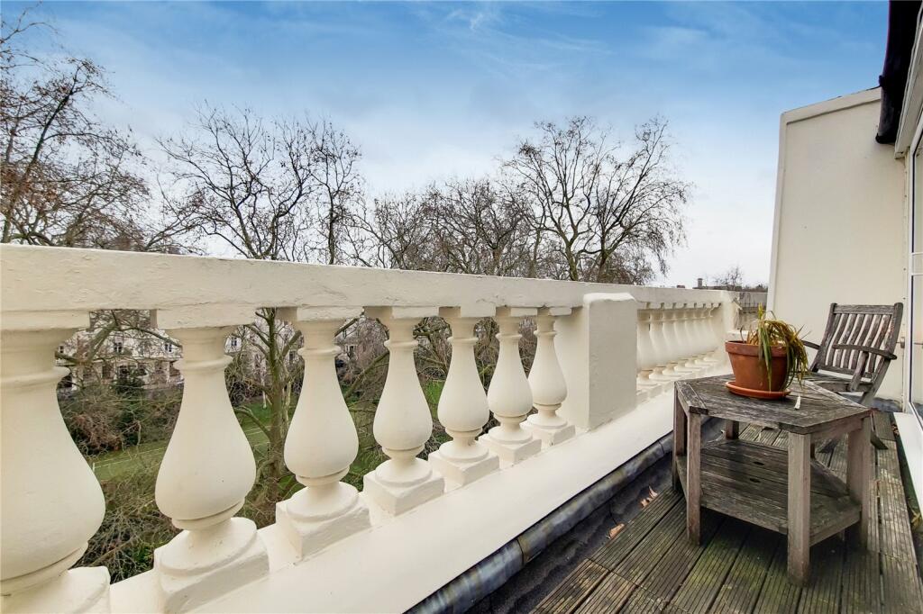 Flat to rent on Eccleston Square, Pimlico, SW1V