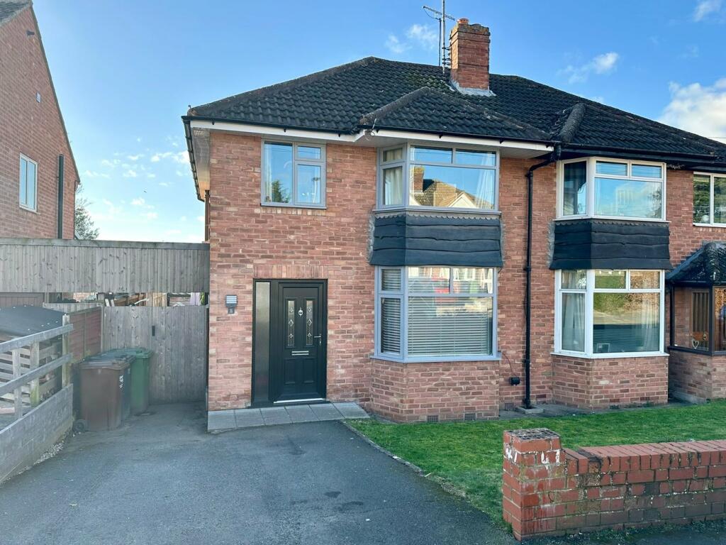 3 bedroom semidetached house for sale in Moreland Avenue, Hereford, HR1