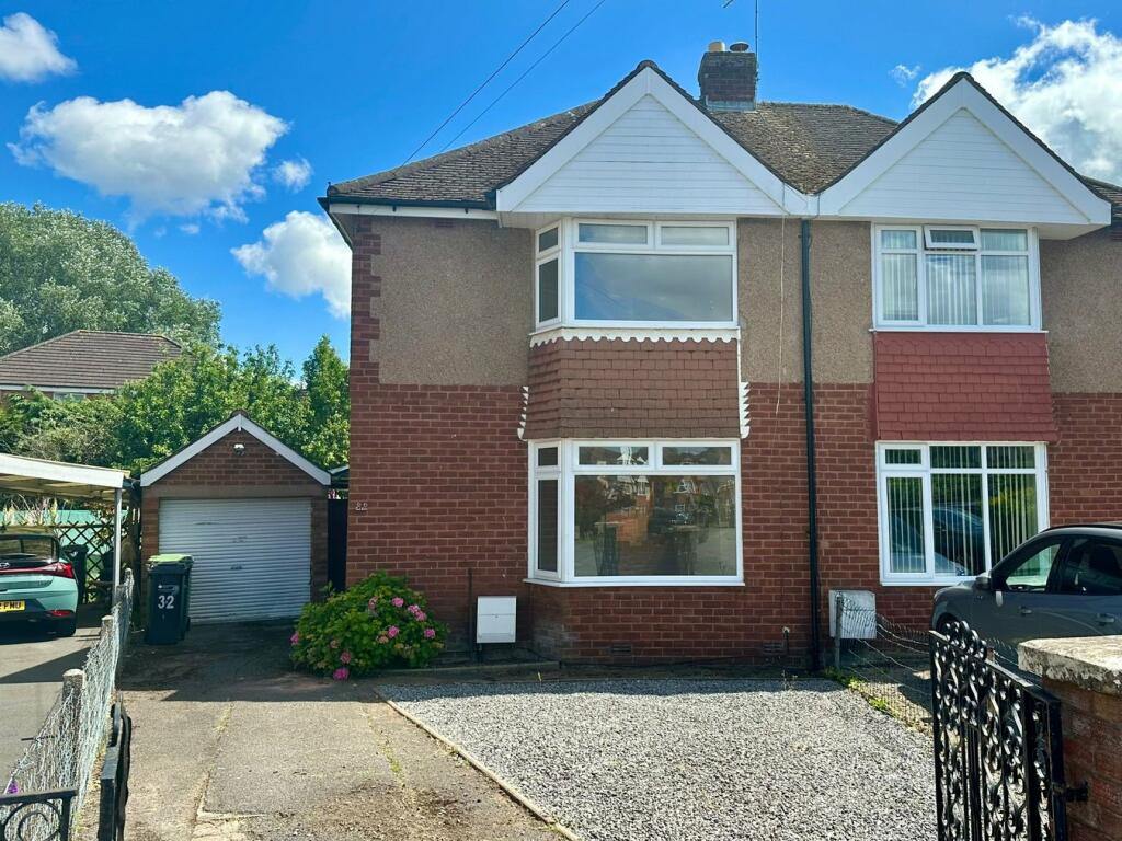 3 bedroom semidetached house for sale in Garrick Avenue, Hereford, HR2