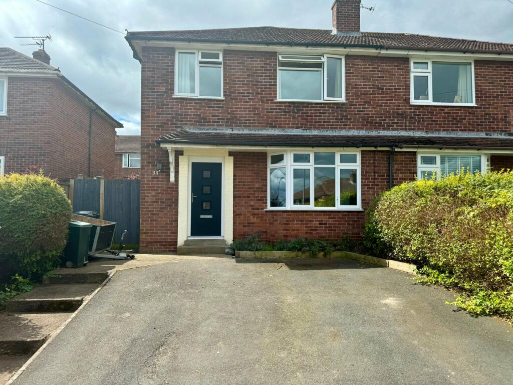 3 bedroom semidetached house for sale in Emlyn Avenue, Hereford, HR4
