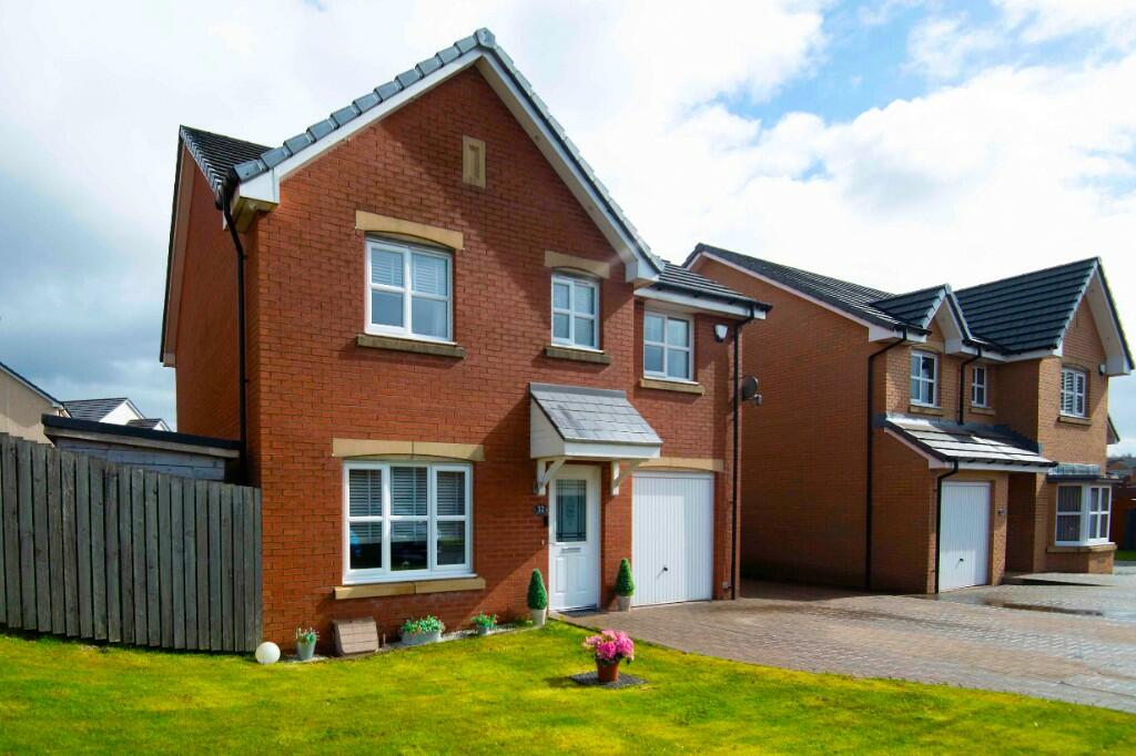 4 bedroom detached villa for sale in Mayfield Boulevard, Lindsayfield
