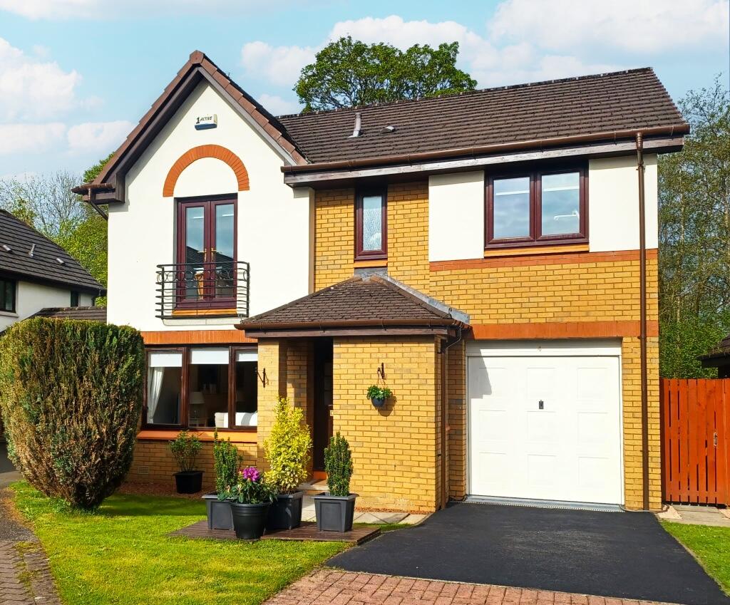 4 bedroom detached house for sale in Doonfoot Court, Kittochfield, East