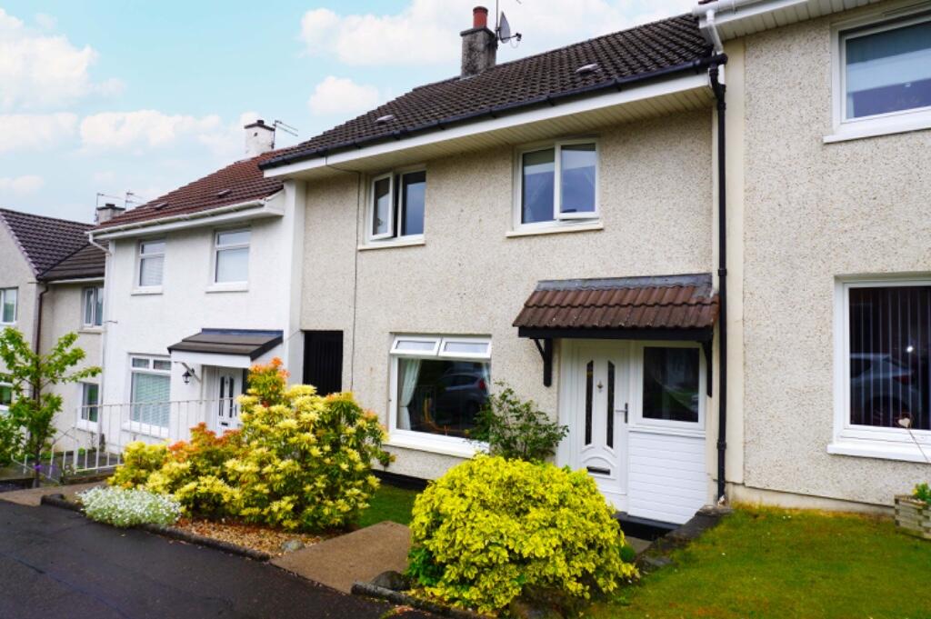 3 bedroom terraced house for sale in Angus Avenue, Calderwood, East