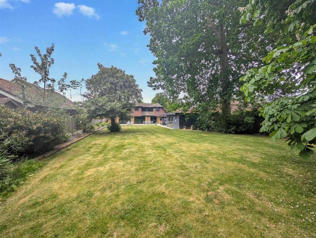 Main image of property: Coldharbour Lane, Hildenborough