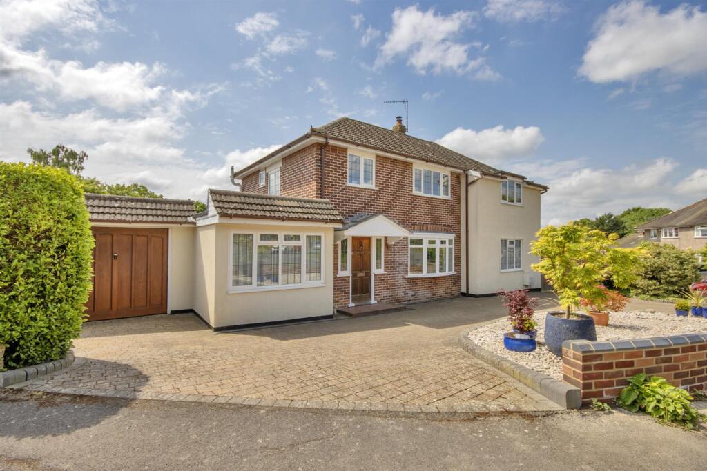Main image of property: Park Avenue, Hildenborough