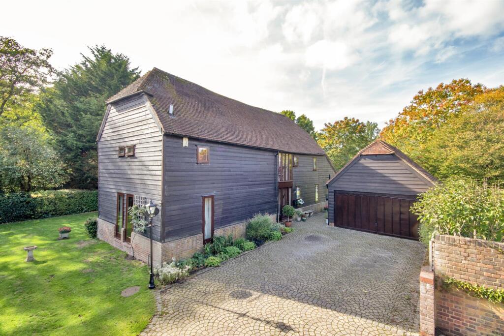 Main image of property: Nizels Lane, Hildenborough