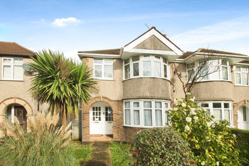 1 bedroom for sale in Whitton Avenue West, Northolt, UB5