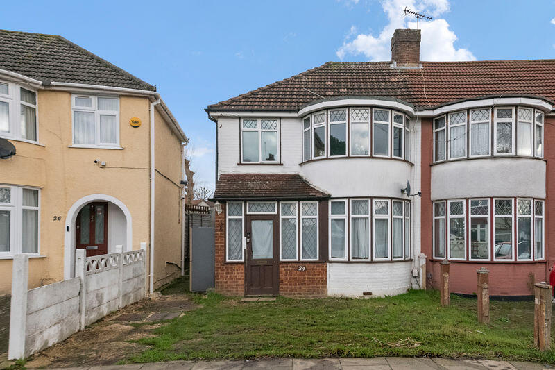 Main image of property: Reading Road, Northolt, Middlesex