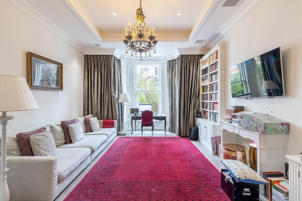 Main image of property: Lennox Gardens, Knightsbridge, SW1X