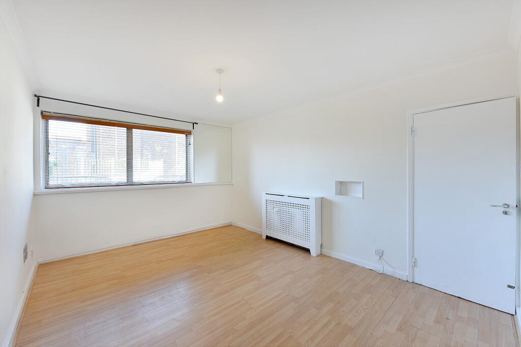 Main image of property: Parkgate Road, London, SW11