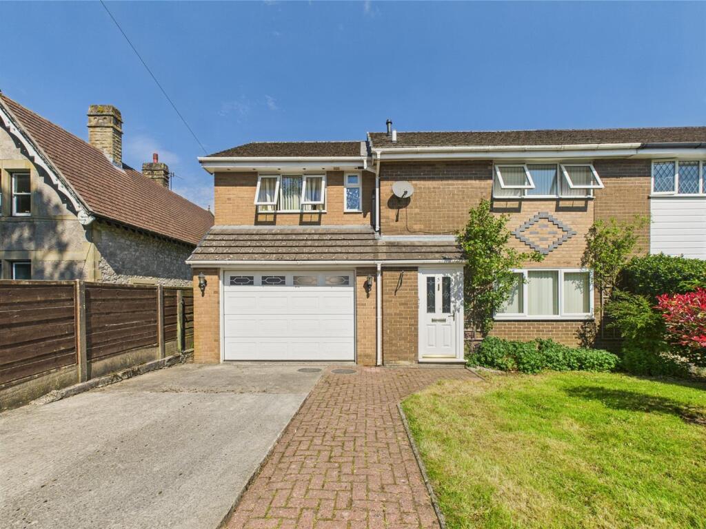 Main image of property: Hereford Close, Buxton