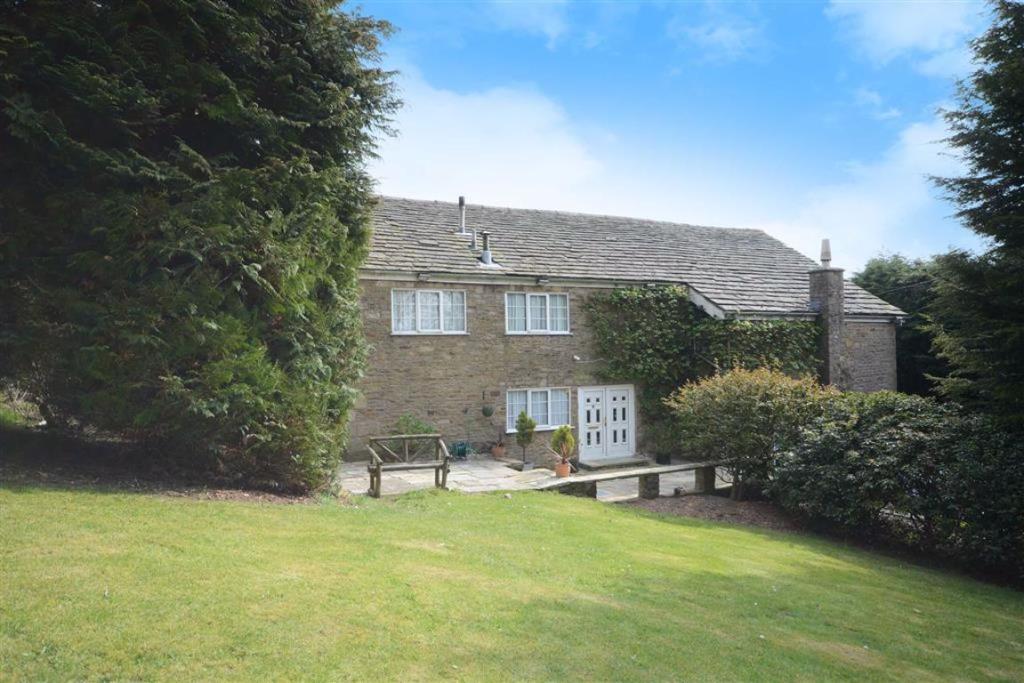 5 bedroom detached house for sale in Bowden Lane, ChapelenleFrith