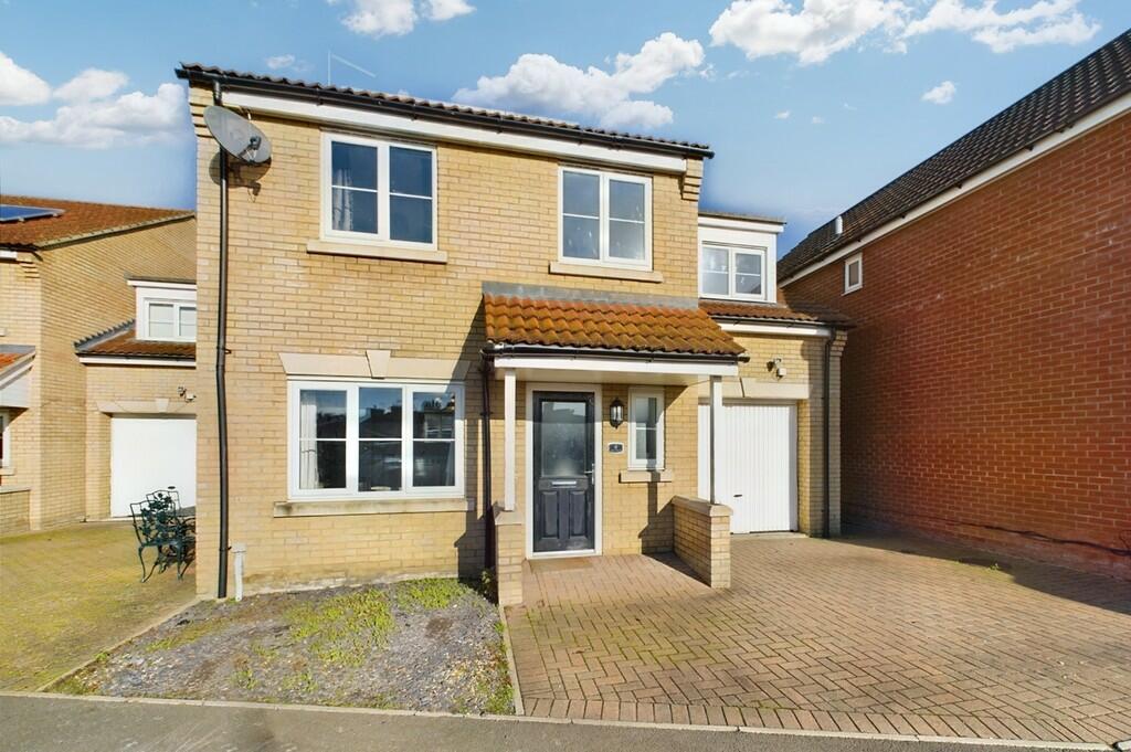 4 bedroom detached house for sale in Abbey Mews, Thetford, IP24