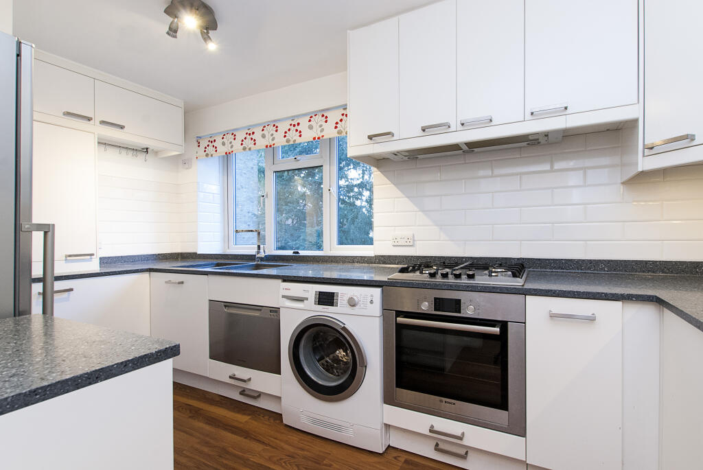 Main image of property: Dunarden Court, SW19